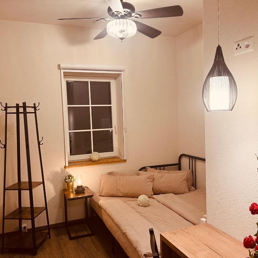 Rose Boardinghouse 24H-7D Self Check-In Automat Hotel Grossbottwar Buitenkant foto