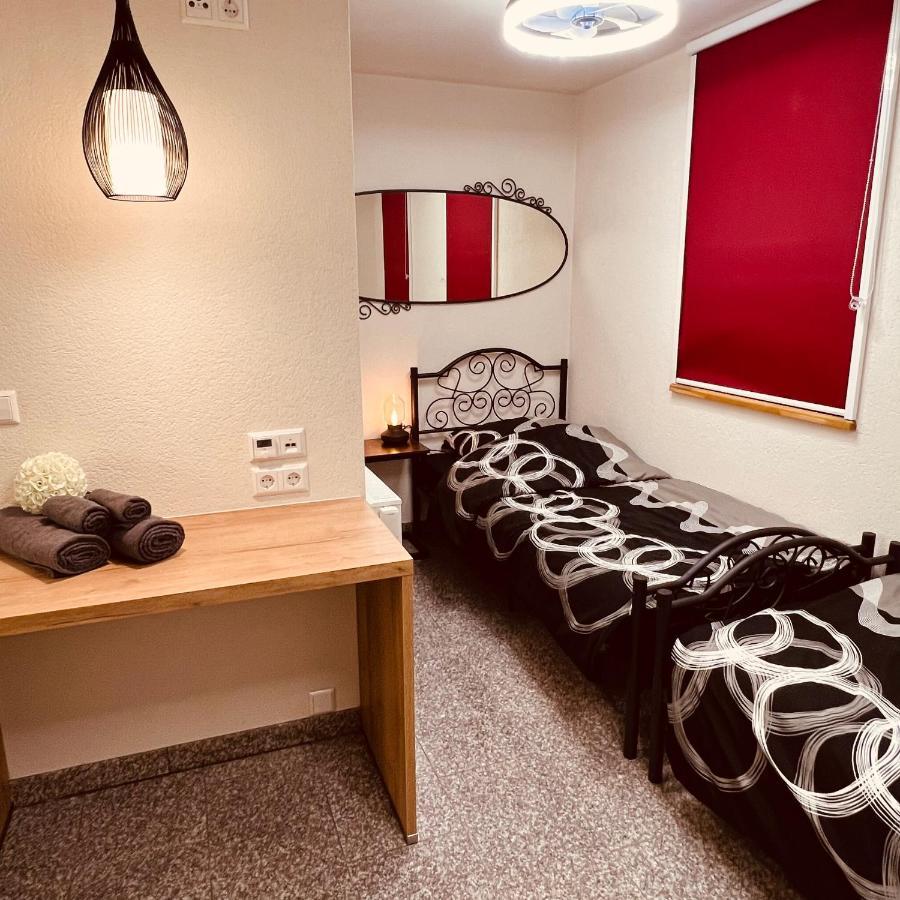 Rose Boardinghouse 24H-7D Self Check-In Automat Hotel Grossbottwar Buitenkant foto